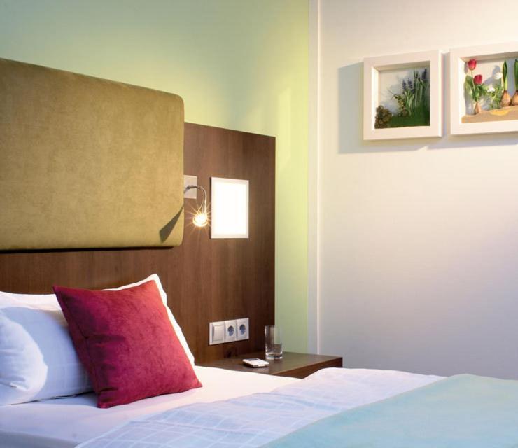Qualitel Wilnsdorf Hotel Room photo